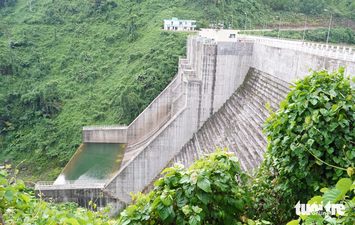 Quảng Nam yêu cầu các thủy điện vận hành hạ mực nước hồ để ứng phó áp thấp nhiệt đới gây mưa lớn - Ảnh: LÊ TRUNG