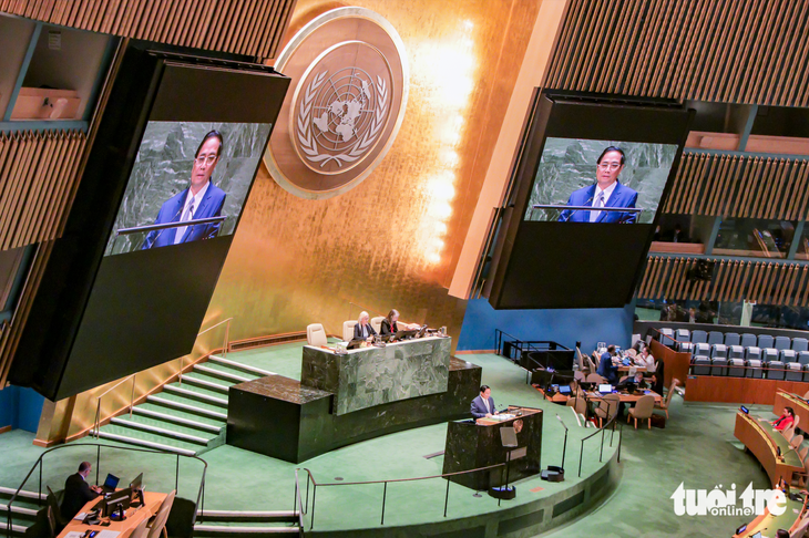 Thủ tướng Phạm Minh Chính phát biểu trước Đại hội đồng Liên Hiệp Quốc ở New York ngày 22-9 (giờ địa phương) - Ảnh: DUY LINH