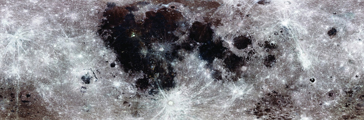 Mặt trăng thực tế mang một màu xám ủ rũ do tàu quỹ đạo trinh sát Mặt trăng chụp.  Ảnh: NASA