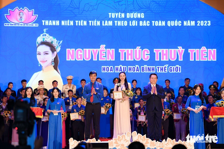 Hoa hậu Nguyễn Thúc Thùy Tiên là một trong 420 đại biểu được tuyên dương tại Đại hội Thanh niên tiên tiến làm theo lời Bác toàn quốc 2023 - Ảnh: NAM TRẦN