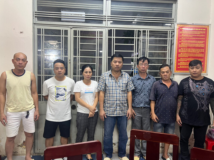 Bảy người bị công an bắt tạm giam - Ảnh: Công an cung cấp