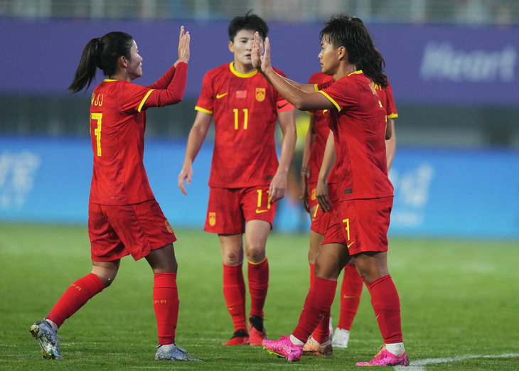 Tuyển nữ Trung Quốc giành vé vào bán kết môn bóng đá nữ Asiad 19 - Ảnh: TÂN HOA XÃ