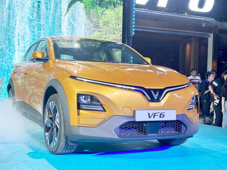 Mẫu xe điện mới của VinFast chính thức được mở bán tại VN - Ảnh: CÔNG TRUNG