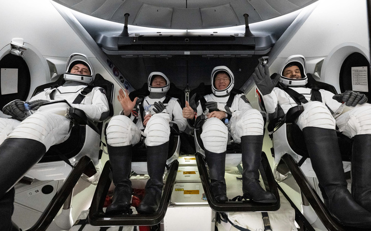 4 phi hành gia Trạm vũ trụ quốc tế về Trái đất