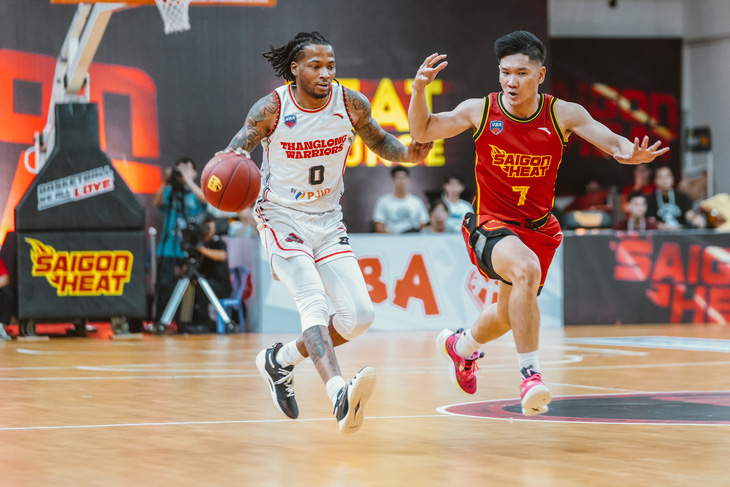 Saigon Heat (phải) từng có 2 chiến thắng trước Thang Long Warriors ở vòng bảng VBA 2023 - ẢNh: VBA