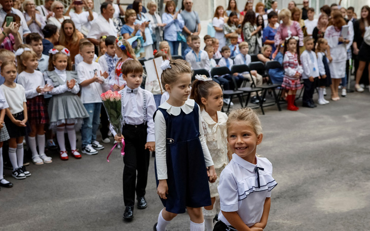 80% trường học Ukraine có hầm tránh bom