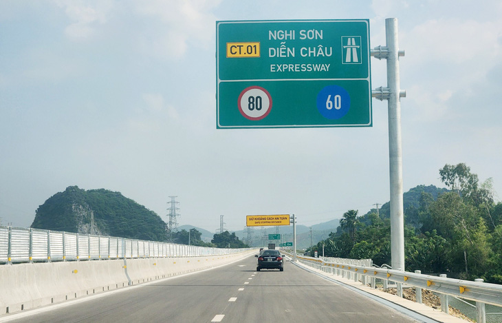 Cao tốc Nghi Sơn - Diễn Châu là một trong những đoạn tuyến cao tốc mới khai thác chưa cập nhật hành trình cho xe khách tuyến cố định hoạt động -  Ảnh: TUẤN PHÙNG