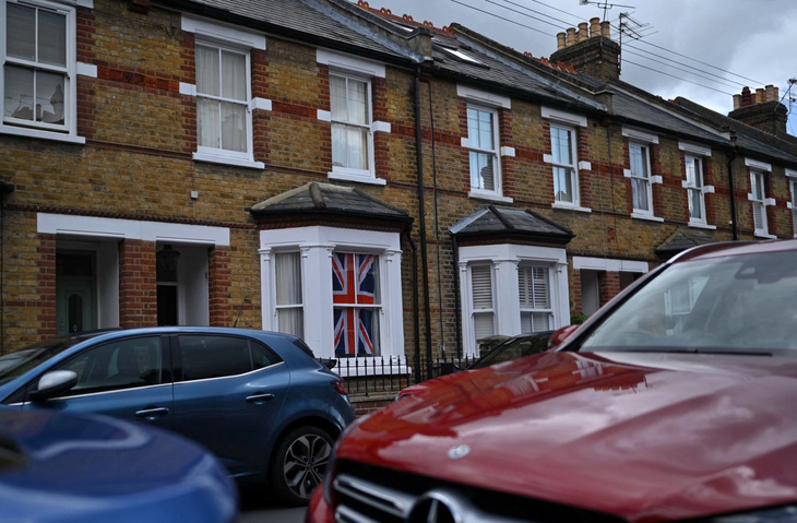 Một khu dân cư tại thủ đô London, Anh - Ảnh: AFP
