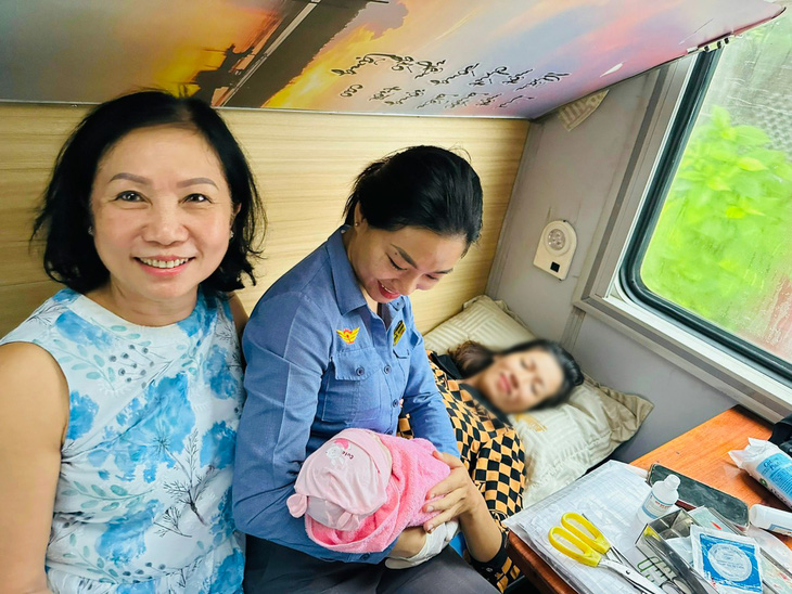 Sản phụ sinh con trên tàu lửa từ TP.HCM đi Đà Nẵng