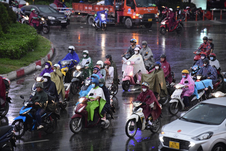 Hôm nay thời tiết Tây Nguyên, Nam Bộ có mưa dông - Ảnh: QUANG ĐỊNH
