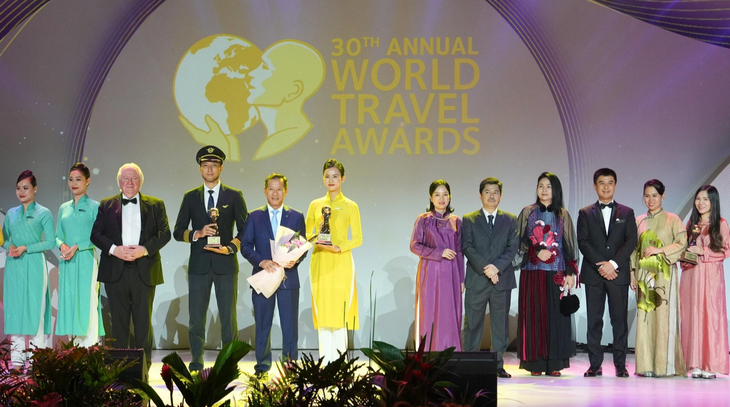 Bốn giải thưởng được World Travel Awards trao cho Vietnam Airlines phủ rộng nhiều lĩnh vực - Ảnh: VNA