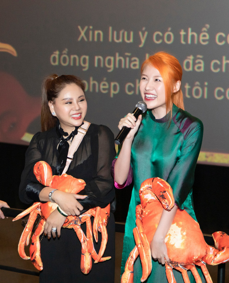 Tưởng chừng đã làm lành sau Nhà bà Nữ, Lê Giang và Huỳnh Uyển Ân lại cạnh tranh nhau tại Cánh diều vàng 2023.