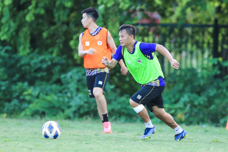 Tiền vệ Phạm Thành Lương giải nghệ, chuyển sang công tác huấn luyện - Ảnh: Ha Noi Football Club