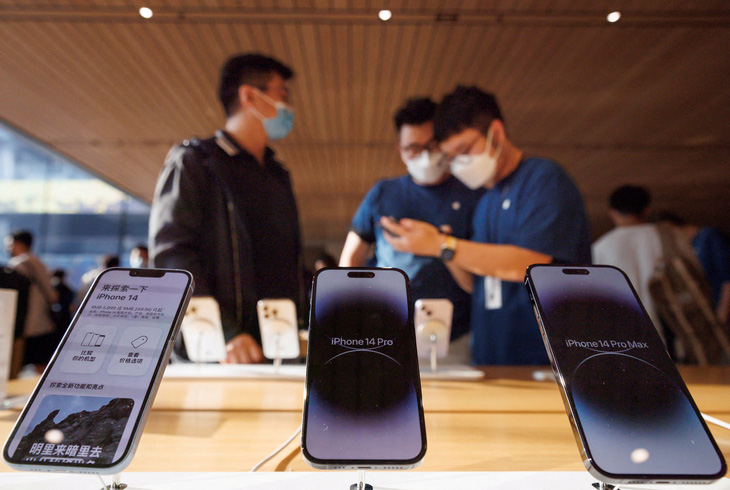 Hãng công nghệ Apple đang trở thành tâm điểm mới trong căng thẳng thương mại Mỹ - Trung - Ảnh: REUTERS