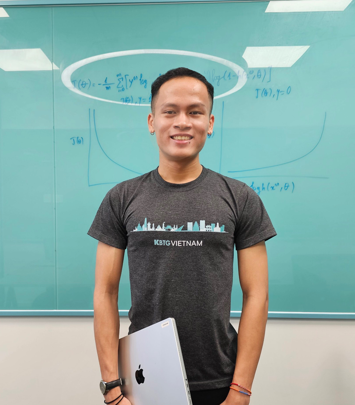 Anh Khang Nguyễn - Innovation Software Engineer tại KBTG Việt Nam. Ảnh: Đ.H