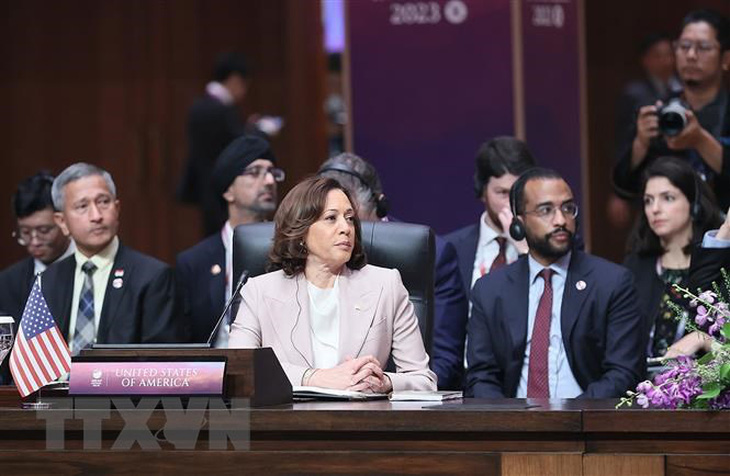 Phó tổng thống Mỹ Kamala Harris tham dự Hội nghị Cấp cao Đông Á lần thứ 18 - Ảnh: TTXVN