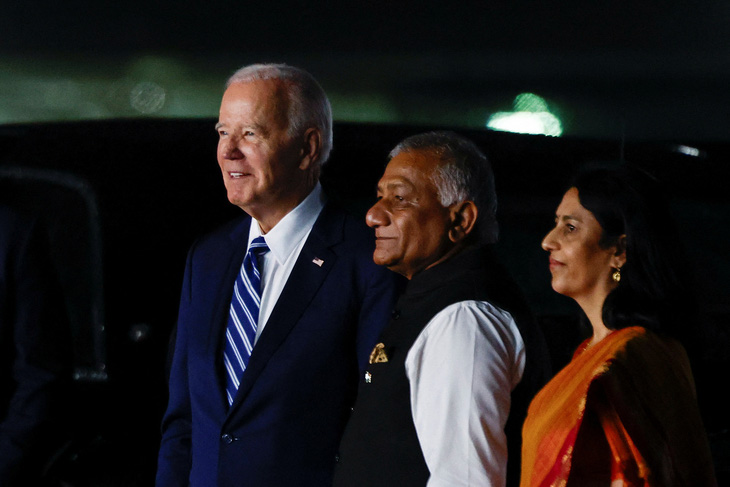 Đoạn phim về chuyến đi Kiev của ông Biden được giới thiệu khi tổng thống Mỹ đang dự G20 ở Ấn Độ - Ảnh: AFP