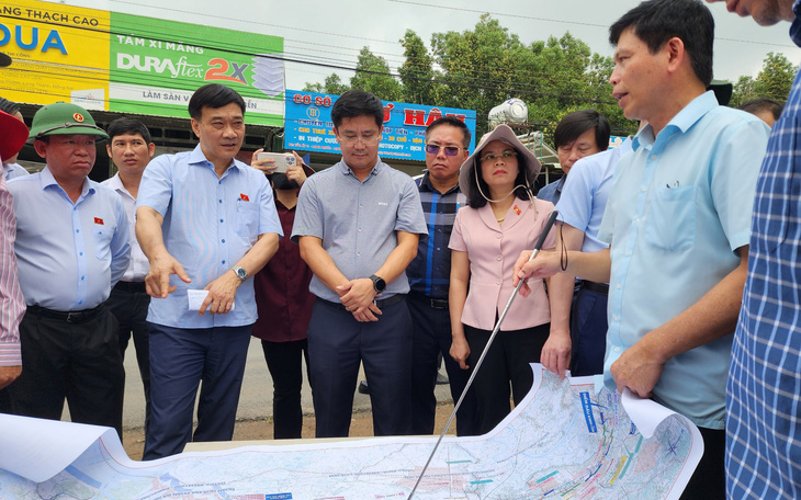 Dự án cao tốc Biên Hòa - Vũng Tàu: Giải phóng mặt bằng chậm, đội chi phí hàng ngàn tỉ đồng