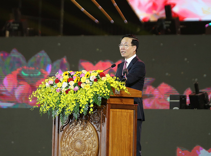 Chủ tịch nước Võ Văn Thưởng phát biểu tại lễ kỷ niệm 20 năm thành lập tỉnh Hậu Giang - Ảnh: TRUNG PHẠM