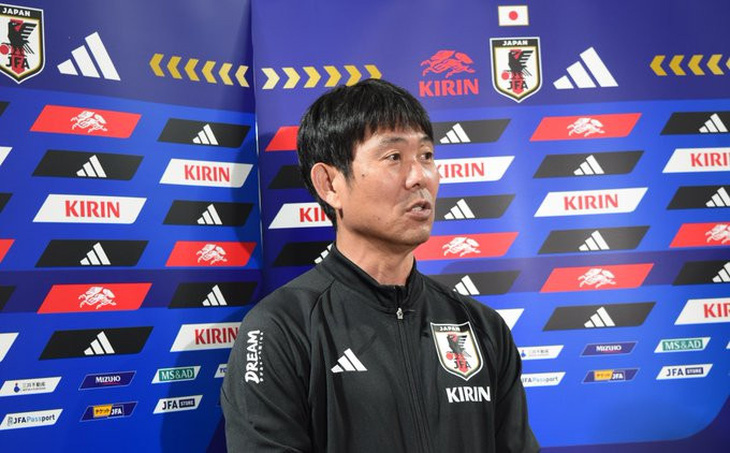 HLV Hajime Moriyasu chia sẻ sau trận thắng Jordan 6-1 - Ảnh: SOCCER KING