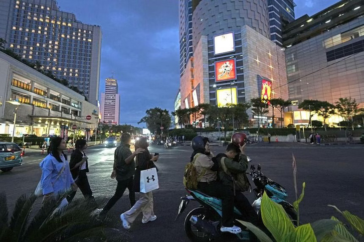 Ước tính tới 2050, thủ đô Jakarta của Indonesia sẽ chìm 1/3 - Ảnh: BLOOMBERG