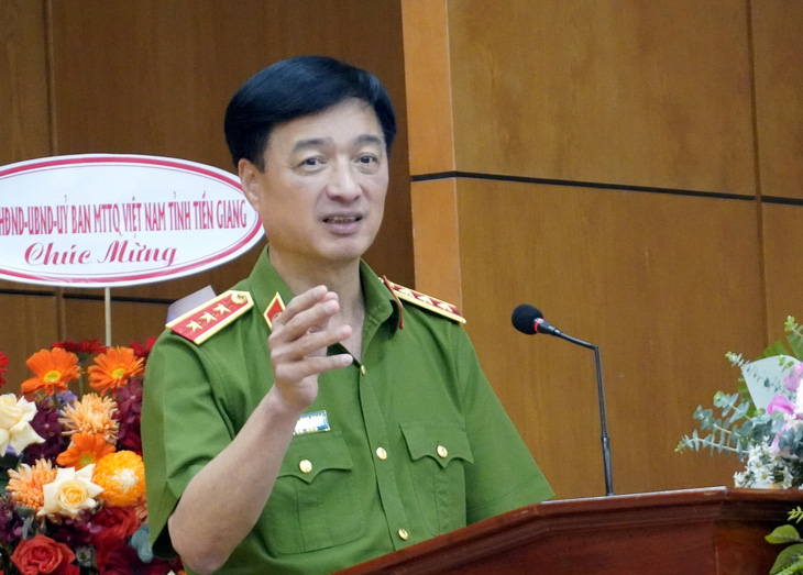Thượng tướng Nguyễn Duy Ngọc phát biểu tại hội nghị - Ảnh: ĐÔNG HÀ