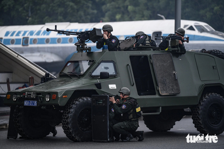 Xem cảnh sát gìn giữ hòa bình của Bộ Công an diễn tập bảo vệ yếu nhân, giải cứu con tin- Ảnh 23.