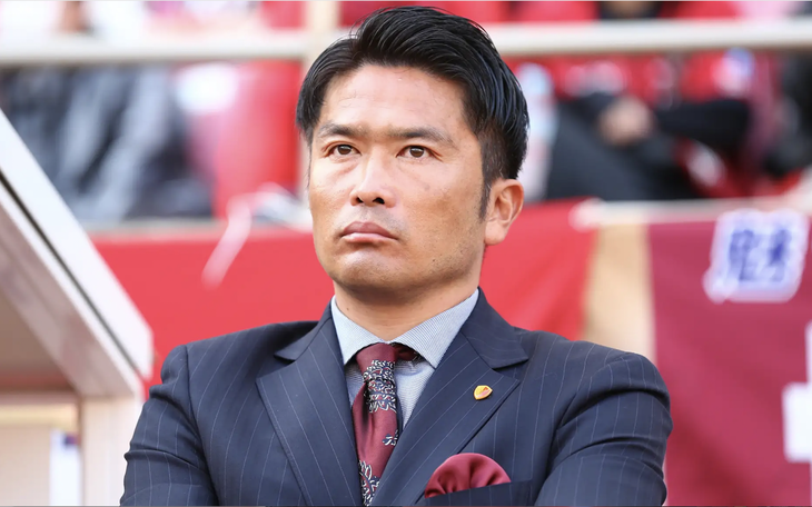 Câu lạc bộ Hà Nội có huấn luyện viên mới từng dự World Cup