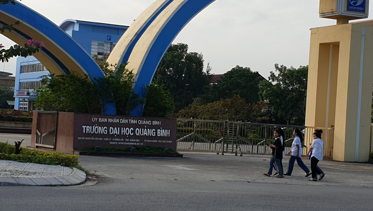 Trường đại học Quảng Bình - nơi có hàng trăm giảng viên đang bị nợ lương 8 tháng - Ảnh: QUỐC NAM