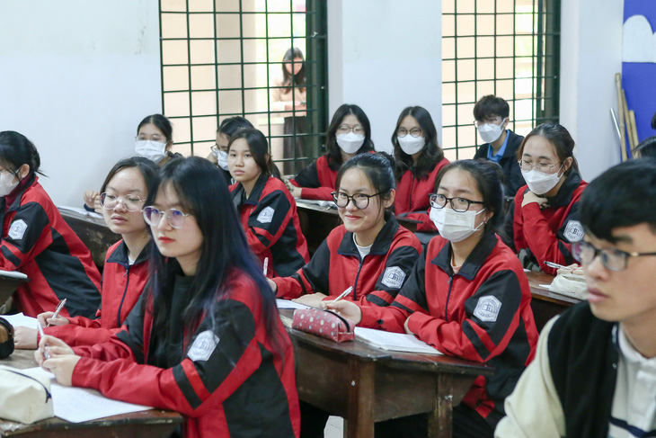 Học sinh Trường THPT chuyên Bắc Giang trong một tiết học - Ảnh: HÀ QUÂN
