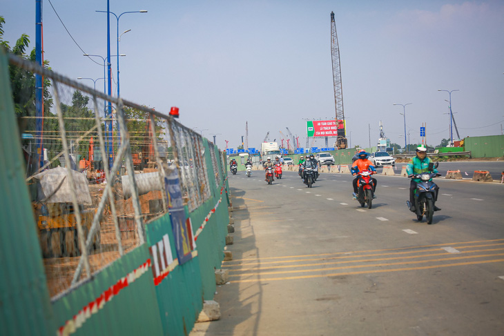 Sở Giao thông vận tải TP.HCM cấm thi công đào đường vào dịp Tết - Ảnh: LÊ PHAN