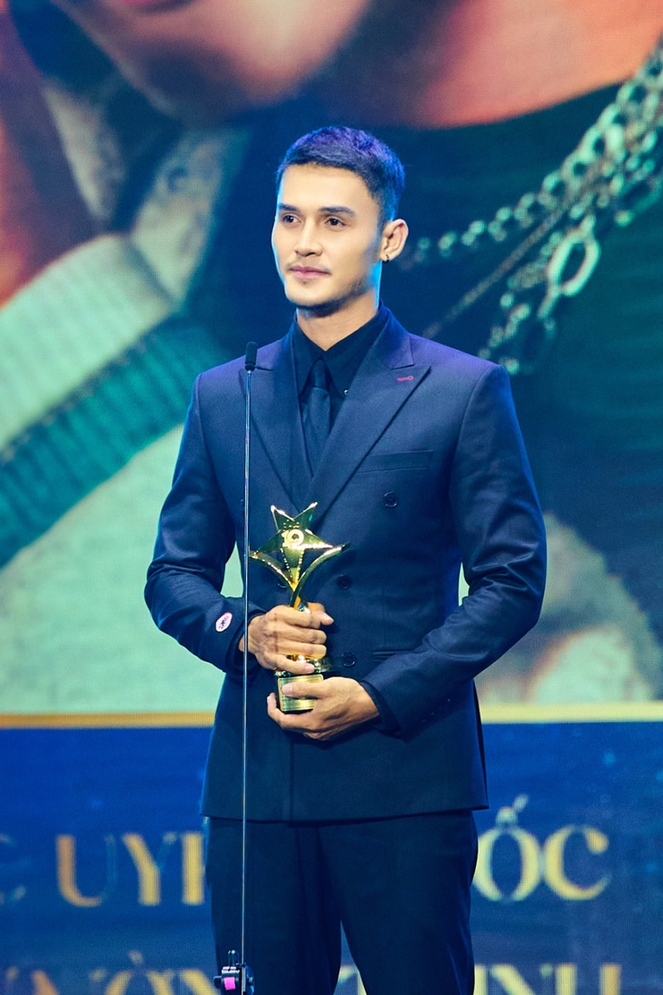 Nguyễn Quốc Trường Thịnh nhận giải Nam diễn viên được yêu thích nhất tại Ngôi sao xanh 2023