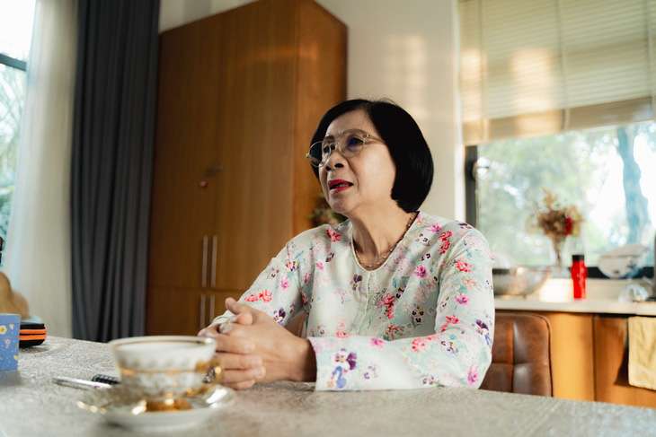 Bà Nguyễn Thị Thu Hà - giám đốc Trung tâm nuôi dạy trẻ khuyết tật Võ Hồng Sơn, nguyên ủy viên Trung ương Đảng, nguyên phó bí thư Thành ủy TP.HCM