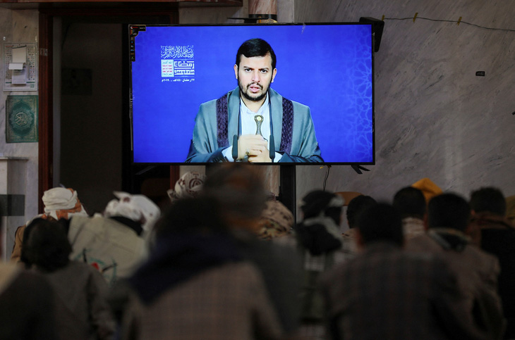 Thủ lĩnh Houthi Abdel-Malik al-Houthi phát biểu trên truyền hình ngày 11-1 - Ảnh: REUTERS