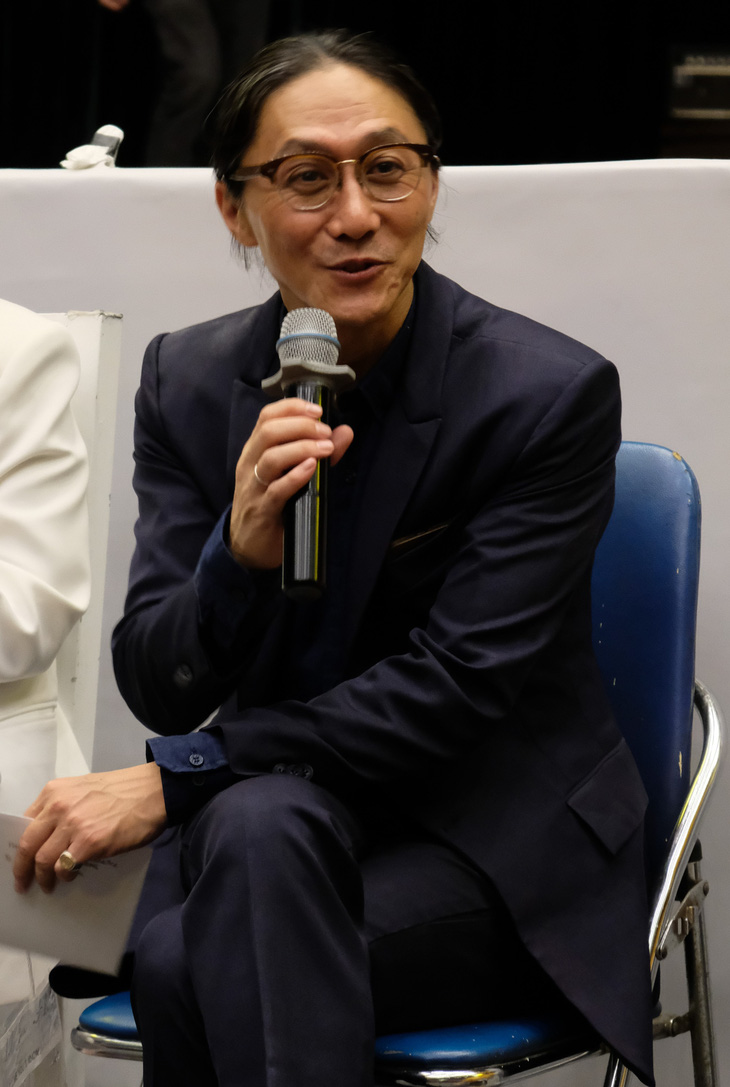 Đạo diễn người Nhật Tsuyoshi Sugiyama - Ảnh: Đậu Dung