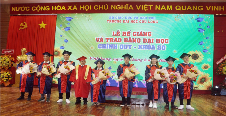 Tỷ lệ sinh viên của Trường đại học Cửu Long có việc làm sau khi tốt nghiệp đạt gần 97%