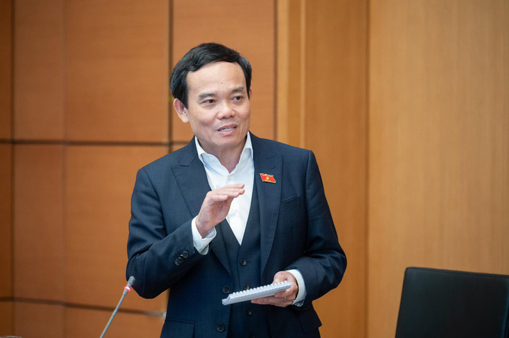 Phó thủ tướng Trần Lưu Quang phát biểu tại tổ sáng 16-1 - Ảnh: GIA HÂN