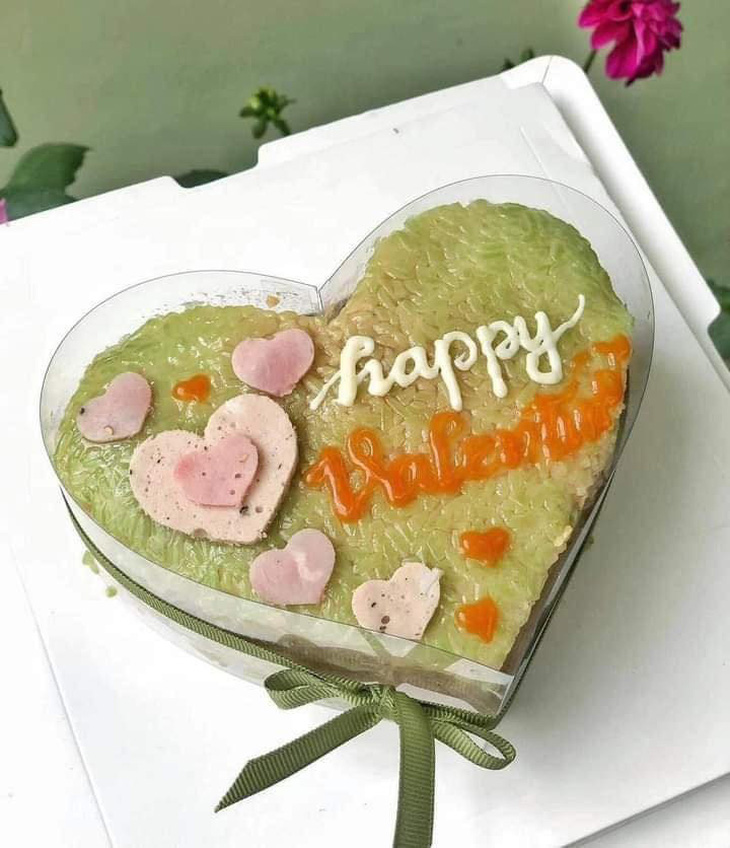 Valentine mùng 5 Tết thì cũng phải đành chịu...