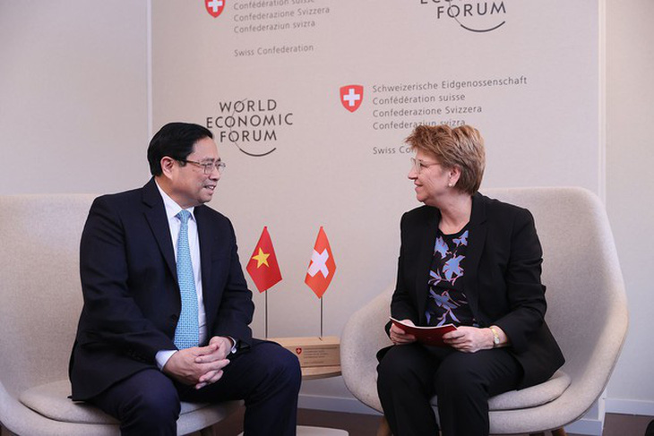 Thủ tướng Phạm Minh Chính và Tổng thống Thụy Sĩ Viola Amherd tại Davos, Thụy Sĩ ngày 17-1 - Ảnh: baochinhphu.vn