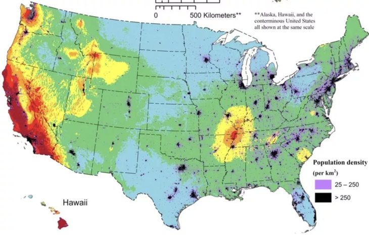Bản đồ dự báo động đất của USGS. Nguy cơ xảy ra động đất tương ứng với các màu gồm đỏ đậm (trên 95%), đỏ tươi (75-95%), cam (50-75%), vàng (25-50%), xanh lá cây (5-25%) và xanh nước biển nhạt (dưới 5%) - Ảnh: USGS