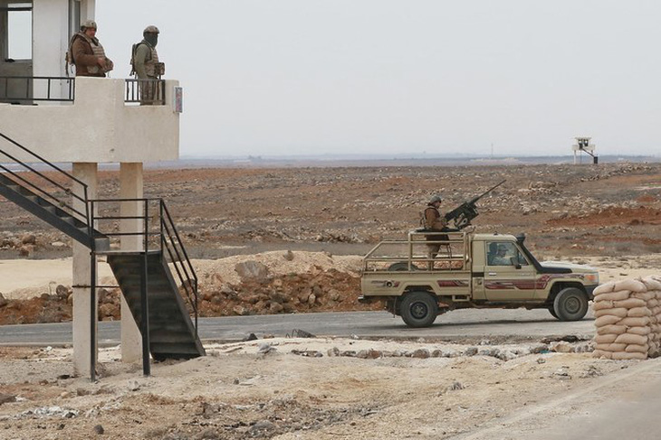 Quân đội Jordan đang tuần tra gần biên giới Syria nhằm ngăn chặn nạn buôn lậu captagon - Ảnh: ARAB NEWS