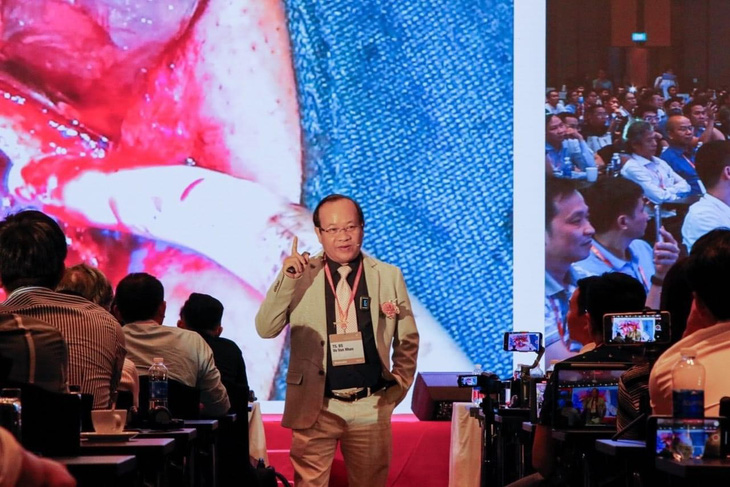 TS.BS Võ Văn Nhân ứng dụng thành công kỹ thuật Implant cá nhân hóa cho bệnh nhân không răng bẩm sinh tại Việt Nam