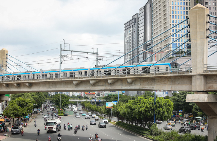 Metro số 1 dự kiến khai thác thương mại vào tháng 7-2024 - Ảnh: QUANG ĐỊNH