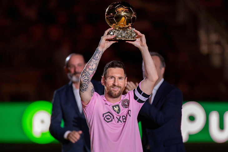 Messi là chủ nhân của Quả bóng vàng 2023 - Ảnh: REUTERS