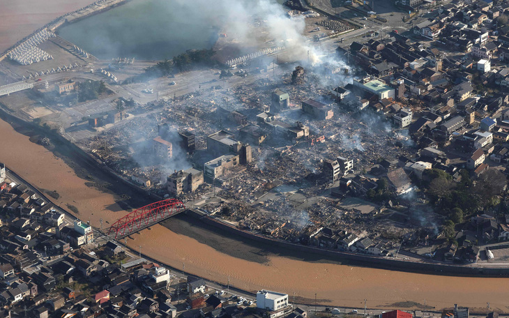 Khung cảnh điêu tàn ở Nhật sau trận động đất mạnh