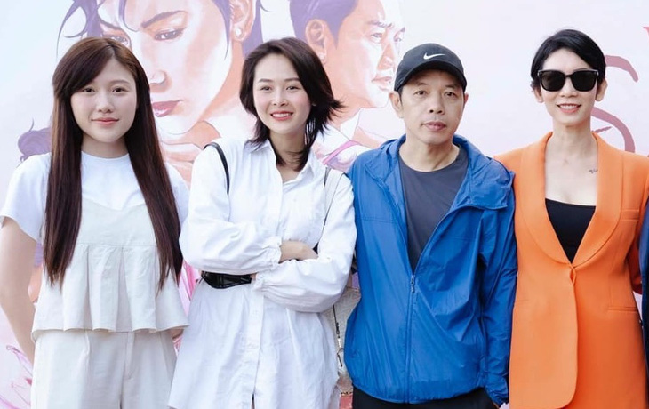 (Từ trái sang) Diễn viên Uyển Ân, Nguyệt Tiên, Thái Hòa và nhà sản xuất Xuân Lan của &quot;Vũ trụ tiểu tam&quot; - Ảnh: ĐPCC