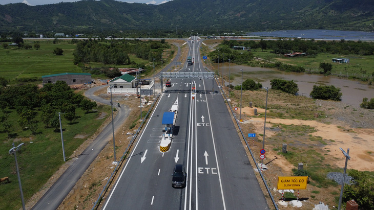Tuyến cao tốc Nha Trang - Cam Lâm sẽ ứng dụng công nghệ AI vào khai thác cao tốc - Ảnh: MINH CHIẾN