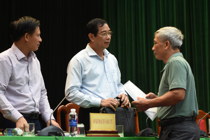 Tháng 8-2023, ông Võ Văn Phi, phó chủ tịch UBND tỉnh Đồng Nai, đã tổ chức tiếp dân, đôn đốc giải quyết các bức xúc của dân ở dự án The Viva City tại huyện Trảng Bom - Ảnh : A LỘC