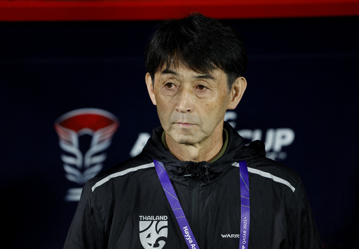 HLV Masatada Ishii giúp Thái Lan chơi thăng hoa ở Asian Cup 2023 - Ảnh: REUTERS