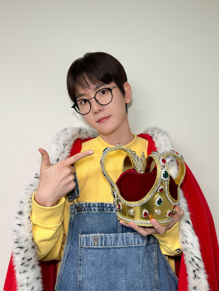 Baekhyun được khen trẻ trung ở tuổi 32 trong tạo hình Minion - Ảnh: Baekhyun Official